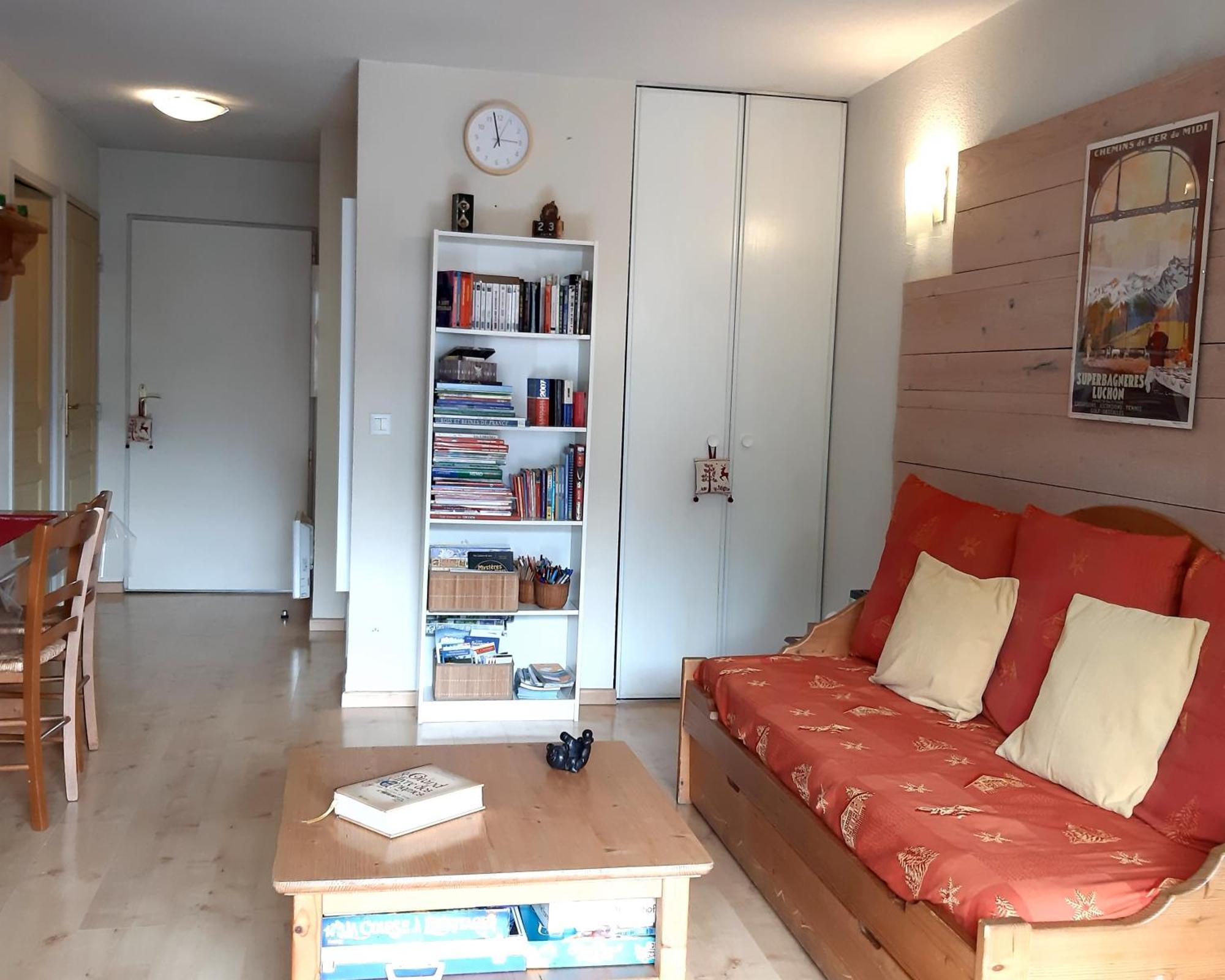 Le 102, T3 Pour 5 Personnes, Vue Montagne, Classe 2 Etoiles Nf, Parking, Piscine En Ete Bagnères-de-Luchon Exterior foto